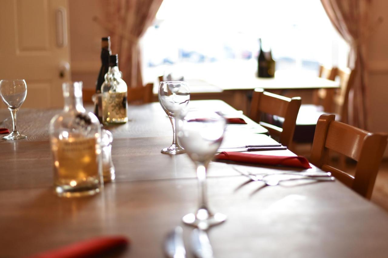 The Ilchester Arms Hotel, Ilchester Somerset Екстериор снимка